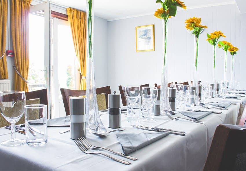 Die Charleston Suite, für ein Dinner eingedeckt